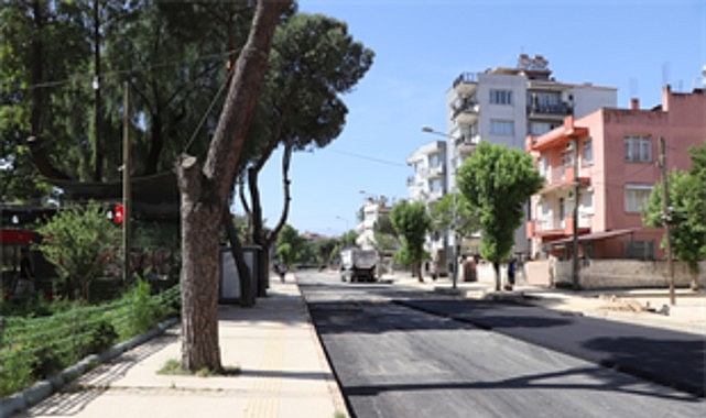 İzmir Büyükşehir Belediyesi kentin önemli altyapı projelerini bir bir hayata