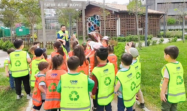 Ödüllü Canik Sıfır Atık Köyü’nde Doğa Dostu Nesiller Yetişiyor Canik Belediyesi'nin Ödüllü Canik Sıfır Atık Köyü'nde gençler sıfır atık