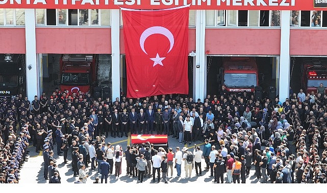 Konya’nın Karatay ilçesinde bulunan bir mobilya imalat fabrikasında çıkan yangına