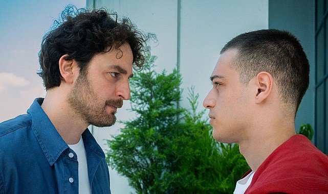 Netflix’in, başrollerinde Birkan Sokullu ve Kaan Mirac Sezen’i buluşturan, oyuncu kadrosunda ayrıca Yasemin Kay