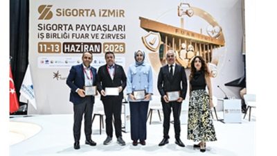 Sigorta İzmir Zirvesi’nin ikinci gününde, sigortacılık sektörünün geleceğini şekillendiren başlıklar