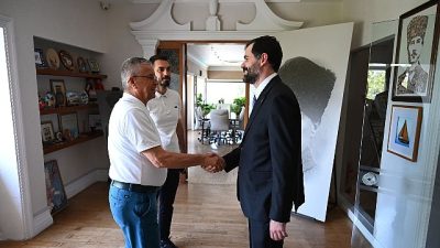 Ukrayna Antalya Başkonsolosu Boğdan Konopliastyi, Kemer Belediye Başkanı Necati Topaloğlu’na