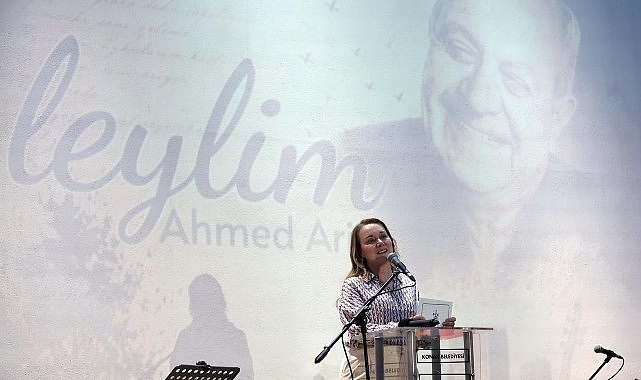 Unutulmaz şair Ahmed Arif Konak’ta anıldı Usta şair Ahmed Arif, vefatının 35’inci yılında Konak Belediyesi’nin düzenlediği “Leylim...