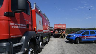 İzmir’in Urla ilçesine bağlı Balıklıova Mahallesi’nde çıkan orman yangınına İzmir