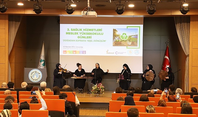 Üsküdar Üniversitesi Sağlık Hizmetleri Meslek Yüksekokulu tarafından düzenlenen 3. Sağlık