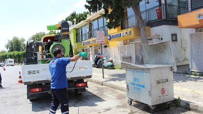 Antalya Büyükşehir Belediyesi, kent genelinde yürüttüğü vektörle mücadele çalışmalarını yoğun