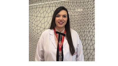 Yaz aylarında birçok kişi daha parlak, eşit tonlu ve lekesiz