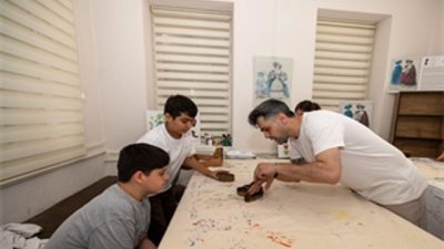 Basmane’ye adını veren basmacılık geleneği yeniden canlandı. Ahşap baskı kalıplarıyla