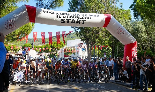 15 Temmuz Demokrasi Şehitlerini Anma Ulusal Yol Yarışı Muğla’da Düzenlendi Türkiye Bisiklet Federasyonu'nun 2026 yılı faaliyet takviminde yer alan 15