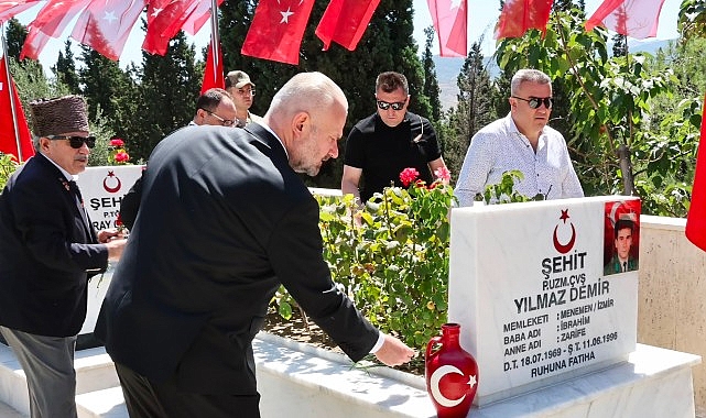 15 Temmuz Şehitleri Menemen’de dualarla anıldı Hain darbe girişiminin bertaraf edilişinin 10. yıl dönümü’nde Menemen Yıldıztepe