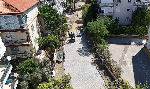 Ayvalık Belediyesi Fen İşleri Müdürlüğü ekipleri 150 Evler Mahallesi'nde kapsamlı