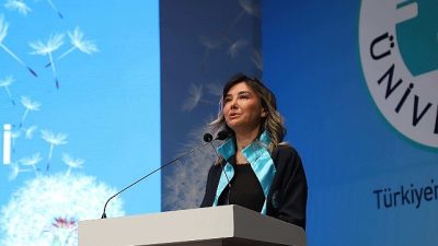 Üsküdar Üniversitesi 2025-2026 Akademik Yılı mezuniyet töreni, bu yıl yalnızca