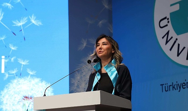 Üsküdar Üniversitesi 2025-2026 Akademik Yılı mezuniyet töreni, bu yıl yalnızca