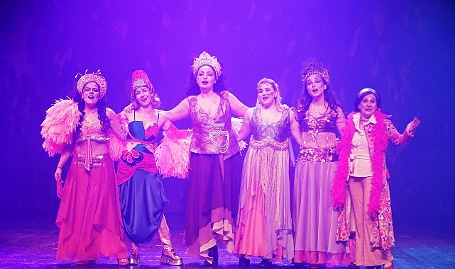 İstanbul Büyükşehir Belediyesi Şehir Tiyatroları’nın, her yaştan İstanbul seyircisini Harbiye