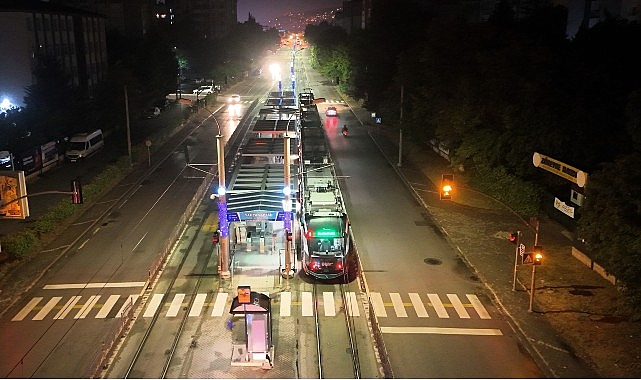 Akçaray’da çift dizi tramvayla yeni ulaşım dönemi Kocaeli Büyükşehir Belediyesi, Akçaray Tramvay Hattı’nda kapasiteyi iki katına çıkarmak
