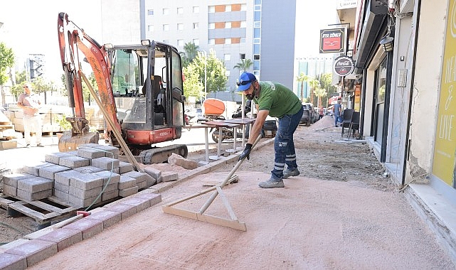 Alsancak sokakları yenilenmeye devam ediyor Konak Belediyesi Fen İşleri Müdürlüğü ekipleri, Alsancak’ta altyapı faaliyetleri nedeniyle