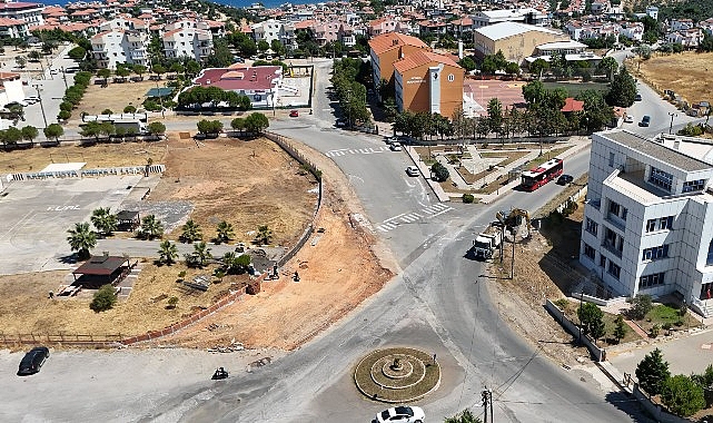 Ayvalık’ın 7. Akıllı Kavşağı Bölge Trafiğine Nefes Aldıracak Yeni akıllı kavşağın hizmete girmesiyle birlikte bölgede yaşanan trafik yoğunluğunun