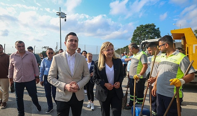 Bakırköy Yaza Hazır Yaz aylarının gelmesiyle birlikte Bakırköy genelinde temizlik çalışmaları yoğunlaştırıldı.