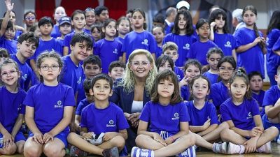 Bakırköy Belediyesi’nin 7-14 yaş arası çocuklara ücretsiz olarak sunduğu “Yaz