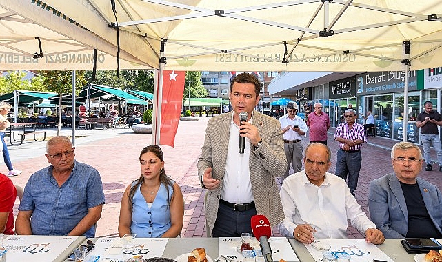 Başkan Aydın’dan 136 Mahalle İçin Eşit Hizmet Vurgusu Osmangazi Belediye Başkanı Erkan Aydın, mahalle buluşmalarına bir yenisini daha