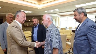 Arapça Münazara Türkiye Şampiyonası'nda birinci olan İzmit Mehmet Akif Ersoy