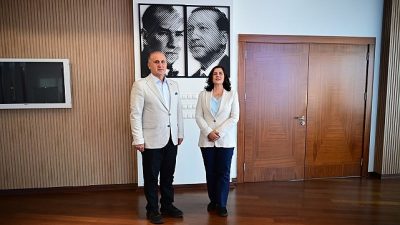 Aydın Büyükşehir Belediye Başkanı Özlem Çerçioğlu’na, İncirliova Belediye Başkanı Aytekin