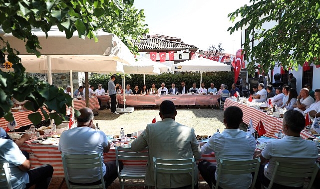 Başkan Dalgıç, Muhtarlarla Buluştu Mudanya Belediye Başkanı Deniz Dalgıç, ilçenin geleceğini muhtarlarla birlikte planlamak