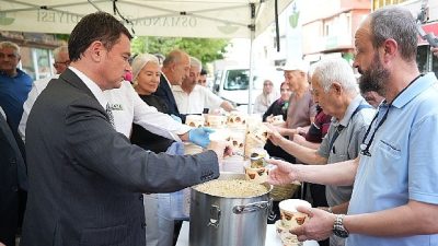 Osmangazi Belediye Başkanı Erkan Aydın, Küplüpınar Mahallesi sakinleriyle bir araya