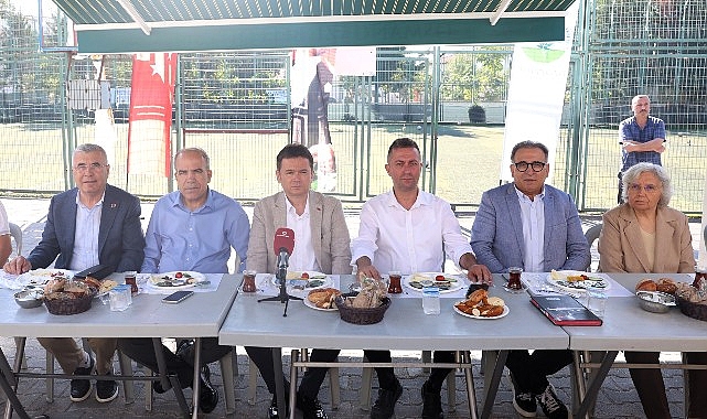 Başkan Erkan Aydın Gülbahçe’de Vatandaşlarla Buluştu Osmangazi Belediye Başkanı Erkan Aydın, mahalle buluşmaları kapsamında Gülbahçe Mahallesi’nde