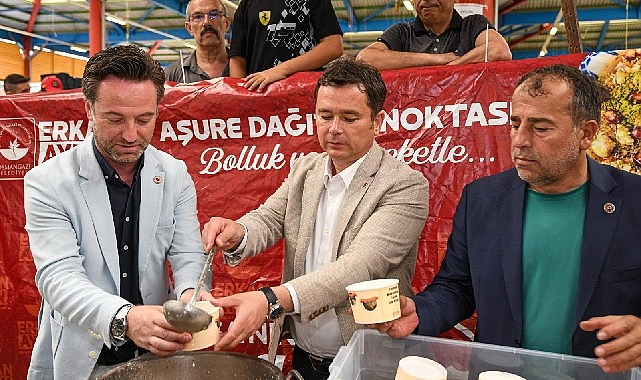 Başkan Erkan Aydın Hamitler’de Aşure Bereketini Vatandaşlarla Paylaştı Osmangazi Belediye Başkanı Erkan Aydın, Muharrem ayı dolayısıyla Hamitler Mahallesi'nde