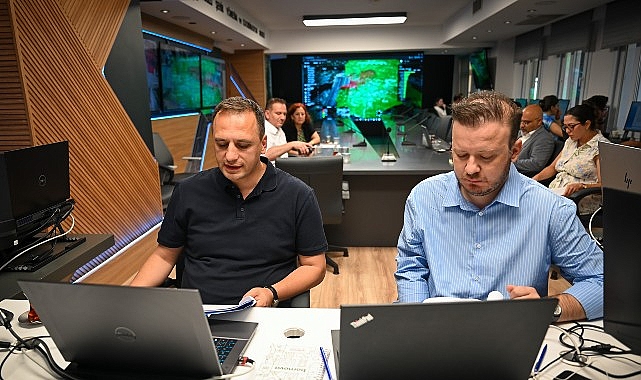 Başkan Eşki Avrupa kentlerine Bornova vizyonu anlattı Energy Cities Yönetim Kurulu’nun çevrimiçi toplantısına katılan Bornova Belediye Başkanı