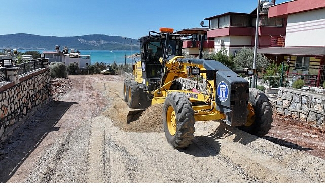 Didim Belediyesi, Akbük Mahallesi'nde yol yapım çalışmalarını sürdürürken, kısa süre