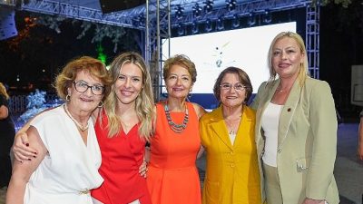Didim Belediye Başkanı Hatice Gençay, 7. Burhaniye Kitap Fuarı kapsamında