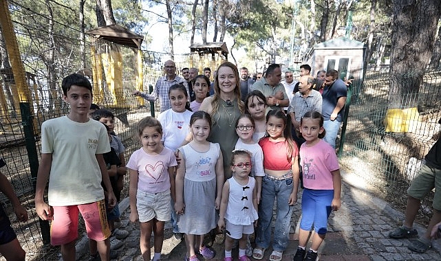 Başkan Mutlu Macera Parkı’nda çocuklarla bir araya geldi Konak Belediyesi’nin Çınartepe Aydın Erten Rekreasyon Alanı’ndaki Macera Parkı, yeni