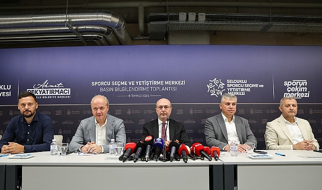 Selçuklu Belediye Başkanı Ahmet Pekyatırmacı, yerel ve ulusal basın kuruluşu