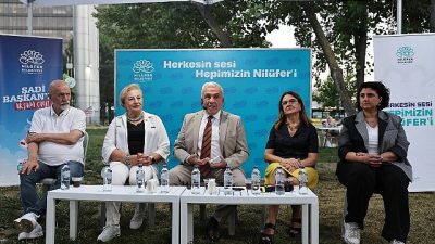 Nilüfer Belediye Başkanı Şadi Özdemir, İhsaniye Mahallesi sakinleri ile bir