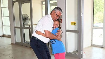 Kemer Belediye Başkanı Necati Topaloğlu, Göynük Atatürk Spor Salonu’nda voleybol,