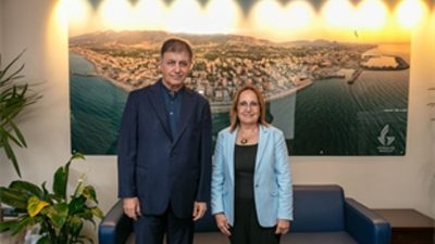 İzmir Büyükşehir Belediye Başkanı Dr. Cemil Tugay, Güzelbahçe Belediye Başkan