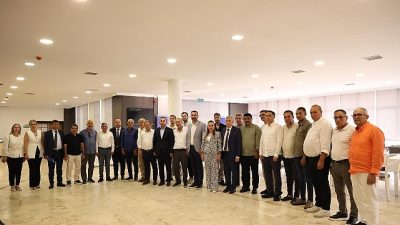 Antalya Büyükşehir Belediyesi Başkan Vekili Büşra Özdemir, Manavgat’ta muhtarlarla bir
