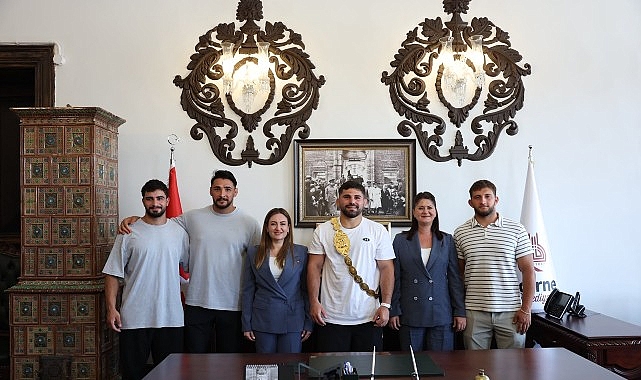 Başkan Vekili Özdemir ve Başpehlivan Erkan Taş Edirne Belediyesi’ni ziyaret etti Antalya Büyükşehir Belediyesi Başkan Vekili Büşra Özdemir, 665. Tarihi Kırkpınar