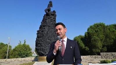 Bayraklı Belediyesi, 2 Temmuz 1993’te Sivas Madımak Oteli’nde yaşamını yitiren