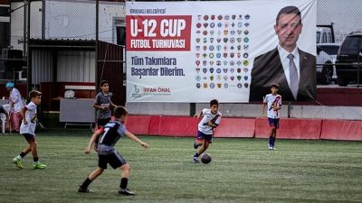 Bayraklı Belediyesi Gençlik ve Spor Hizmetleri Müdürlüğü tarafından düzenlenen U-12