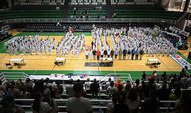 Bornova Belediyesi, Türk sporuna ve geleceğin şampiyonlarına destek olmaya devam