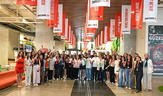 Bu Yıl da 48 Yeni Mezun Vodafone Discover’la Çalışma Hayatında Türkiye’nin dijitalleşmesine liderlik etme vizyonuyla faaliyet gösteren Vodafone, geleceğin teknolojilerine yön