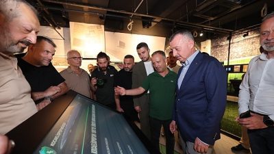 Kocaeli Büyükşehir Belediye Başkanı Tahir Büyükakın, Büyükşehir Belediyesi desteğiyle hayata