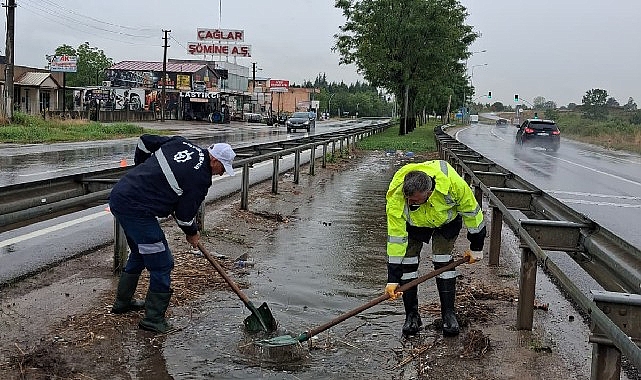 Büyükşehir kuvvetli sağanak sınavını başarıyla geçti Kocaeli Büyükşehir Belediyesi, kuvvetli yağış uyarılarının ardından kent genelinde teyakkuza