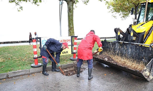 Büyükşehir tüm gücüyle sahada Kocaeli Büyükşehir Belediyesi, Meteoroloji Genel Müdürlüğü’nün kuvvetli yağış uyarısı öncesinde