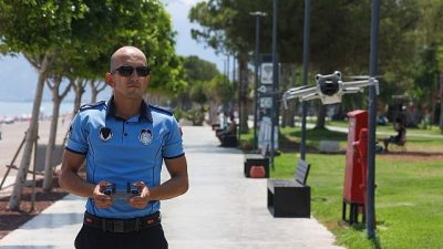 Antalya Büyükşehir Belediyesi Zabıta Dairesi Başkanlığı ekipleri, yaz aylarıyla birlikte