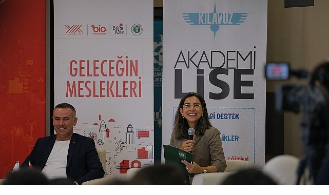 Büyükşehir Belediyesi’nin başlattığı , “Geleceğin Meslekleri Bilim Kafe” etkinlikleriyle YKS sonrasında