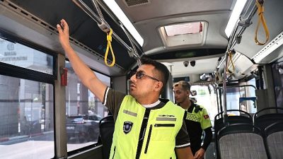 Antalya Büyükşehir Belediyesi, yaz aylarında vatandaşların toplu ulaşımda konforlu ve